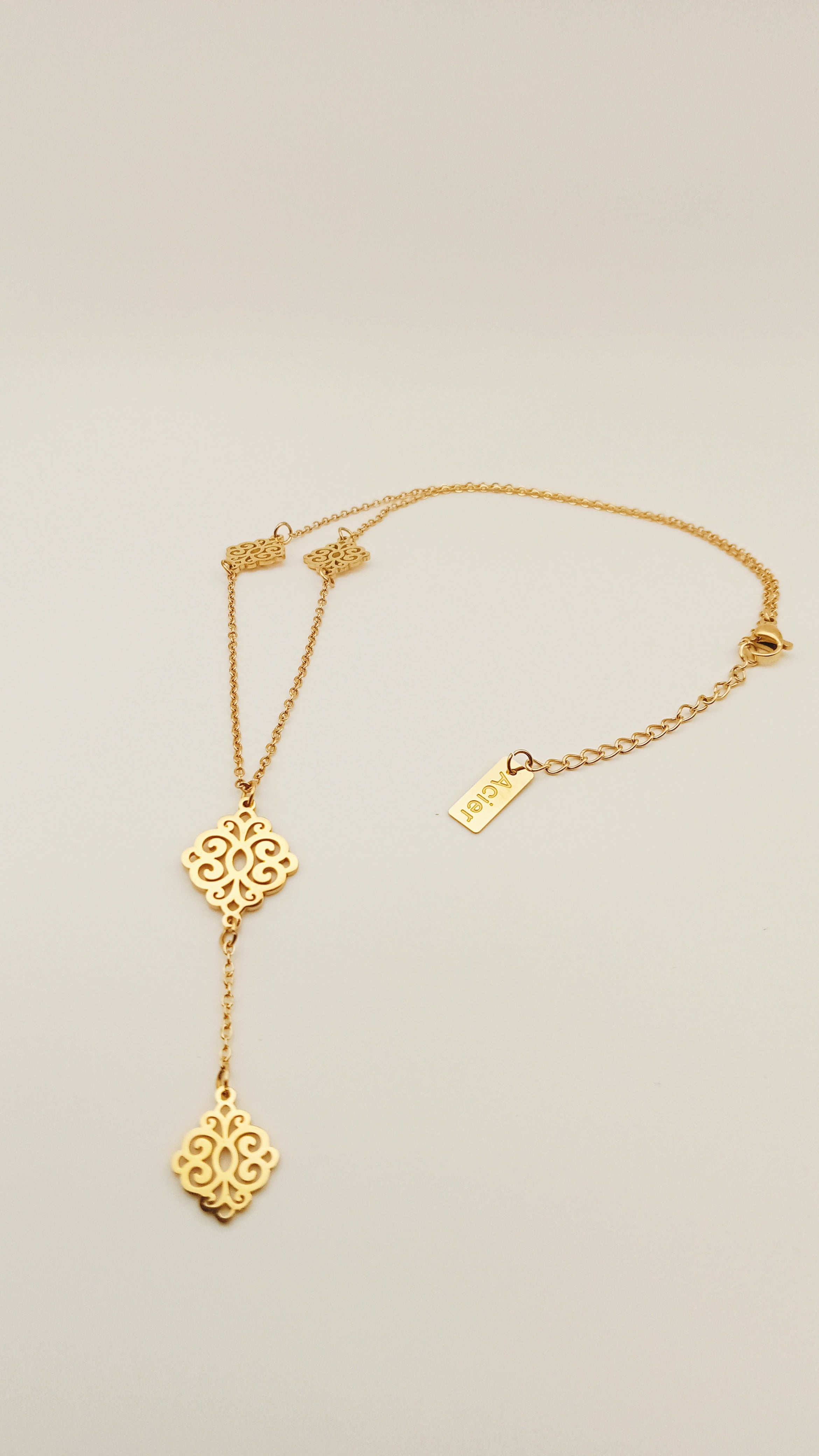 Collier  NOUR