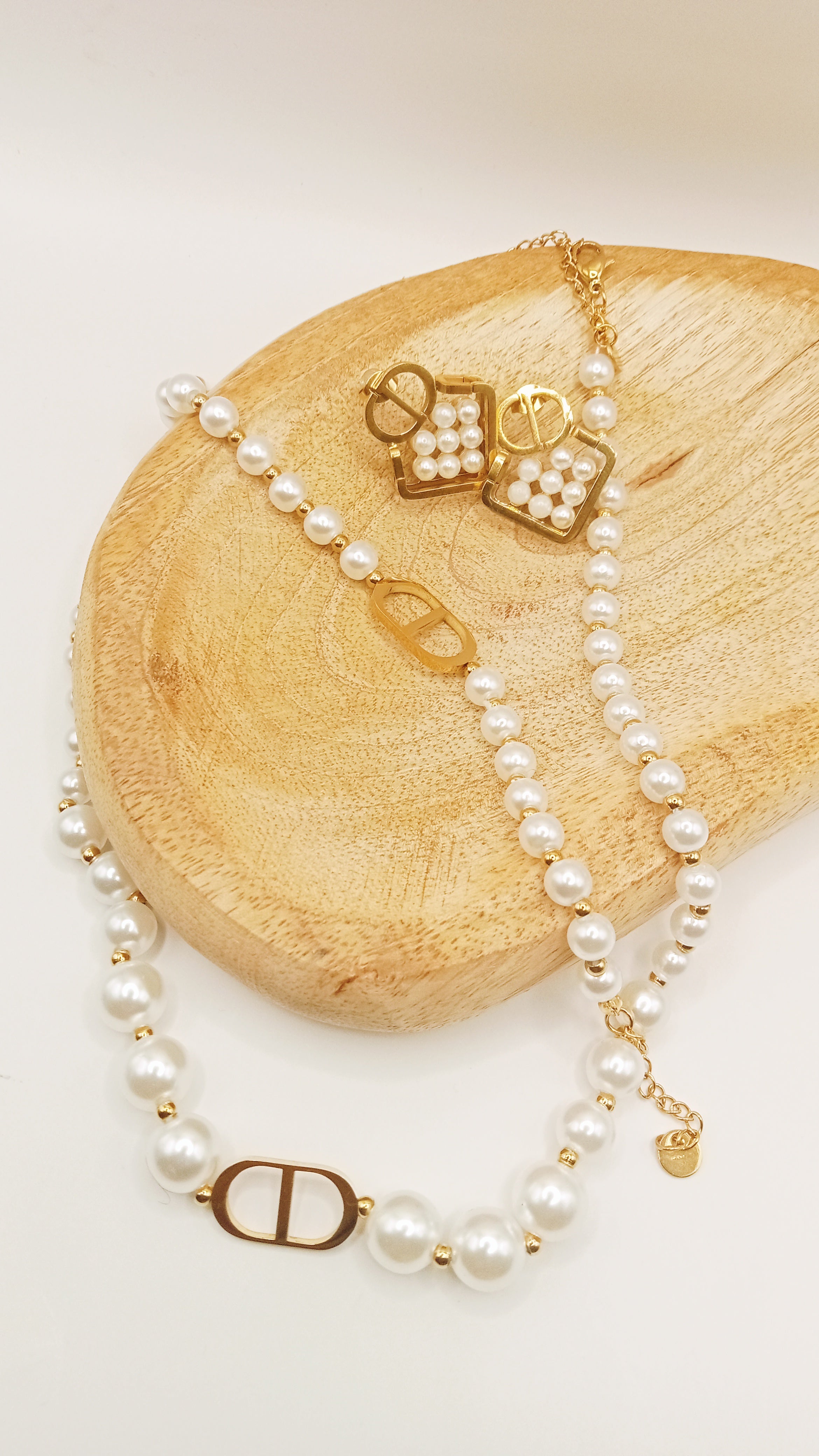 Parure perles blanches